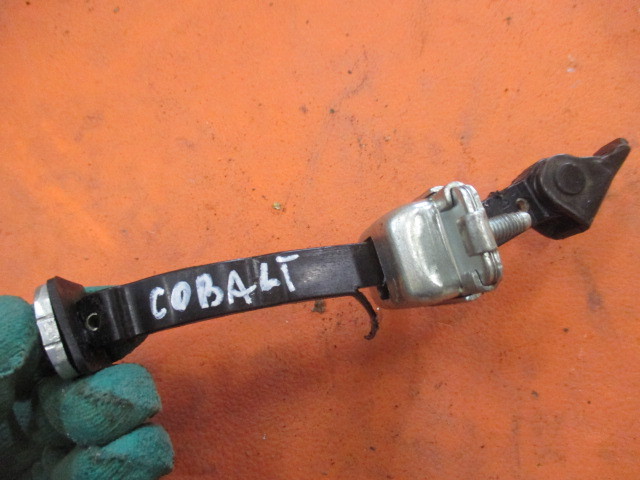 Ограничитель двери Chevrolet Cobalt  2011-н.в. на Chevrolet Cobalt 