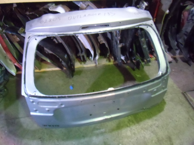 Дверь багажника Mitsubishi Outlander 3 2012-2015 на Mitsubishi Outlander 3
