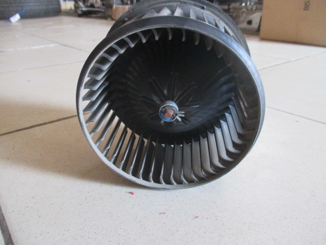 Моторчик отопителя Kia Cerato 2 (TD) 2009-2013 на Kia Cerato 2 (TD)