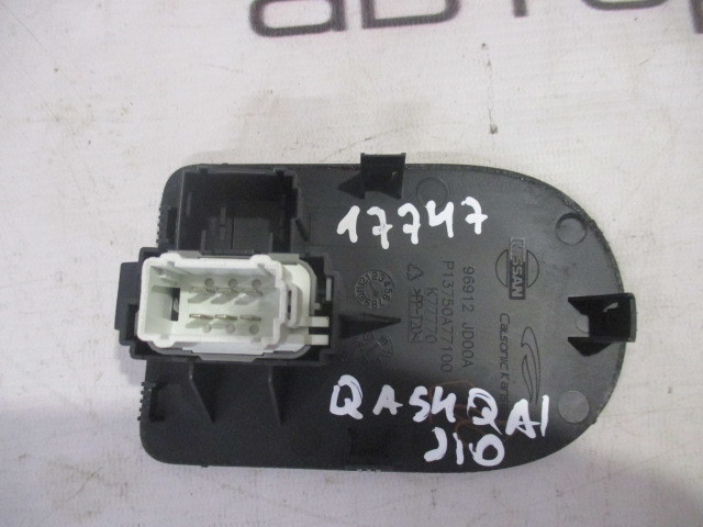 Кнопка центрального замка с накладкой Nissan Qashqai J10 2006-2010 96912 jd00a на Nissan Qashqai J10