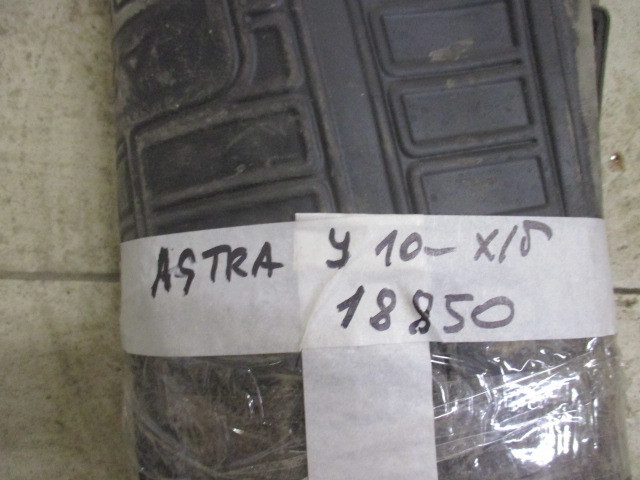 Коврик Opel Astra J 2009-2015 на Opel Astra J