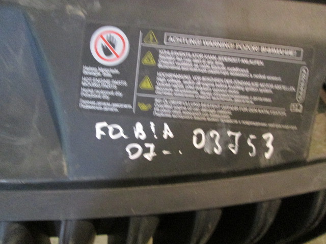 Решетка радиатора Skoda Fabia  2007-2010 на Skoda Fabia 
