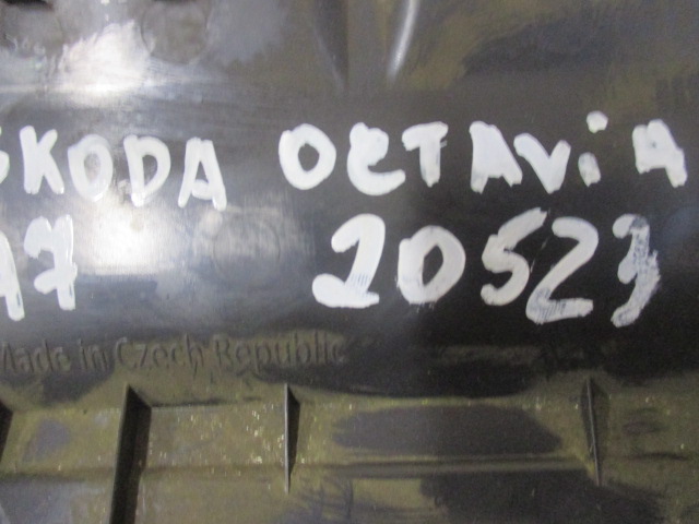 Накладка на торпедо Skoda Octavia A7 CJS 2013 на Skoda Octavia A7