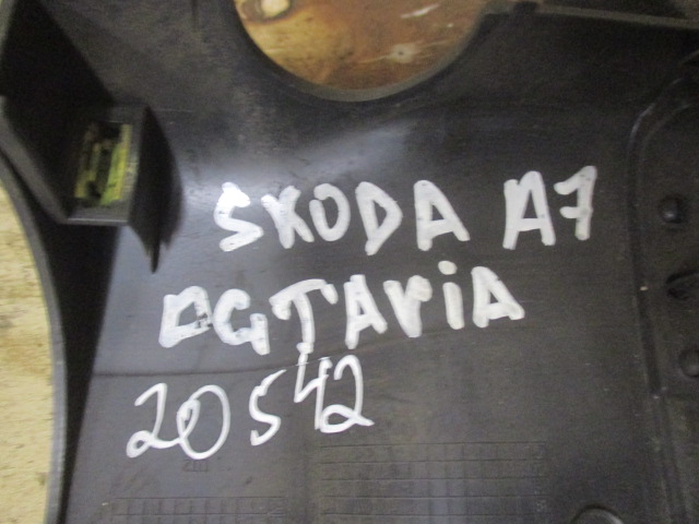 Кожух рулевой колонки Skoda Octavia A7 2013-н.в. 5e0858560 на Skoda Octavia A7