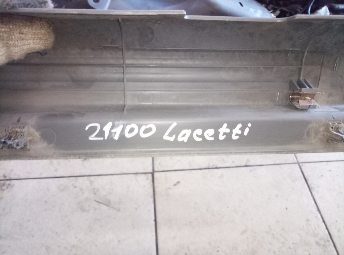 Накладка порога Chevrolet Lacetti 2003-2013 96555511 на Chevrolet Lacetti 
