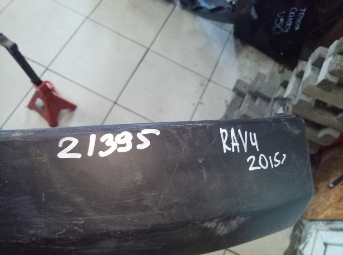 Юбка переднего бампера TOYOTA RAV4 2015-2020 на Toyota RAV 4  (CA40)