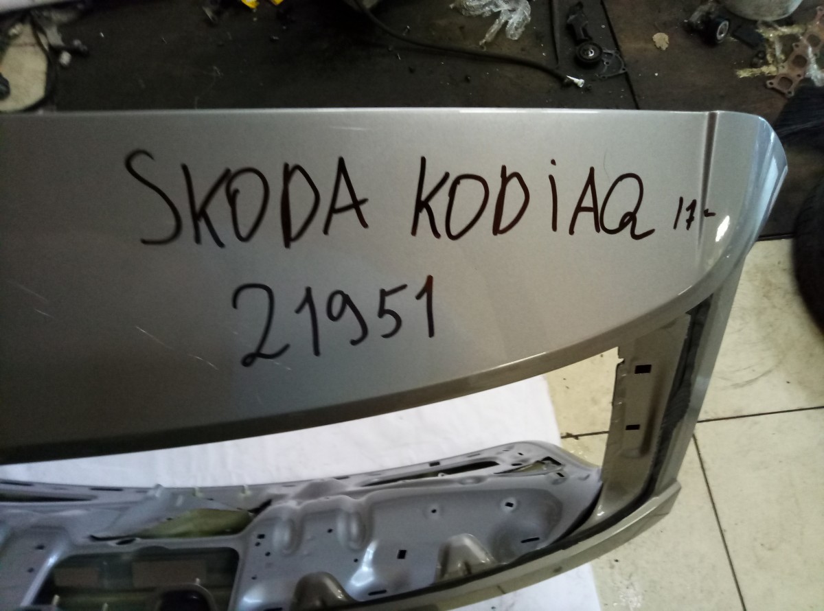 Крышка багажника Skoda Kodiaq на Skoda Rapid 