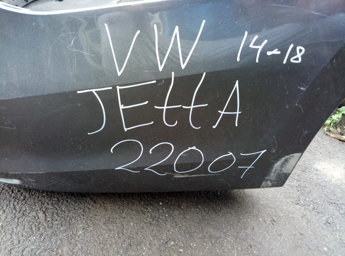 Бампер задний VW JETTA 2011-2016 на Volkswagen Jetta VI