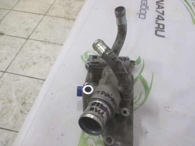 Фланец двигателя системы охлаждения на Nissan Qashqai J10