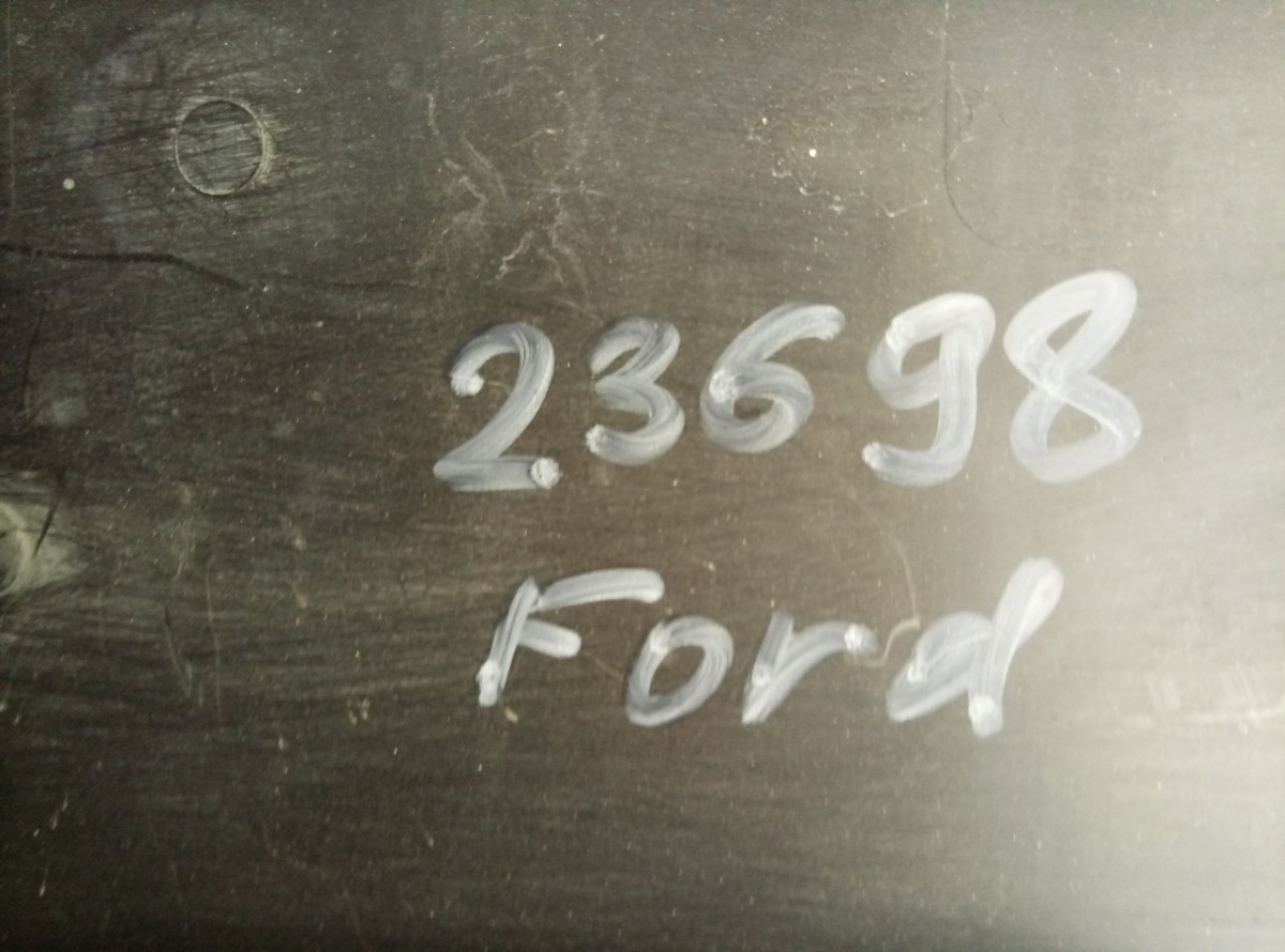 Решетка радиатора нижняя Ford Focus 3  на Ford Focus 3