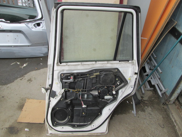 Дверь задняя правая Mazda Demio I (DW) 1997-2003 на Mazda Demio I (DW)