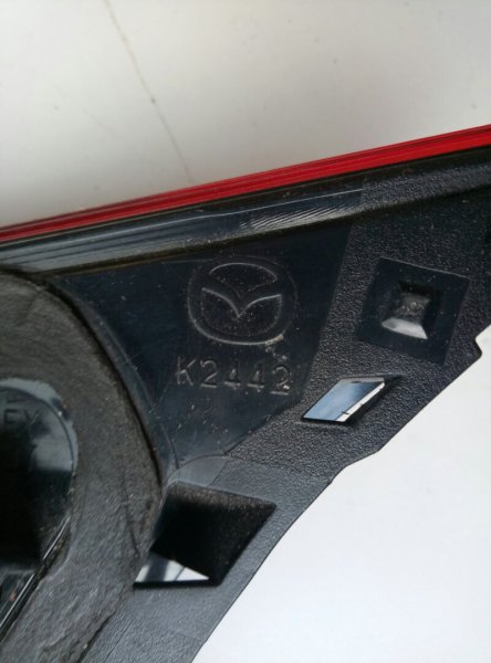 Фонарь задний внутренний левый Mazda CX5 (KE) 2011-2015 на зап.части на Mazda CX5 (KE)