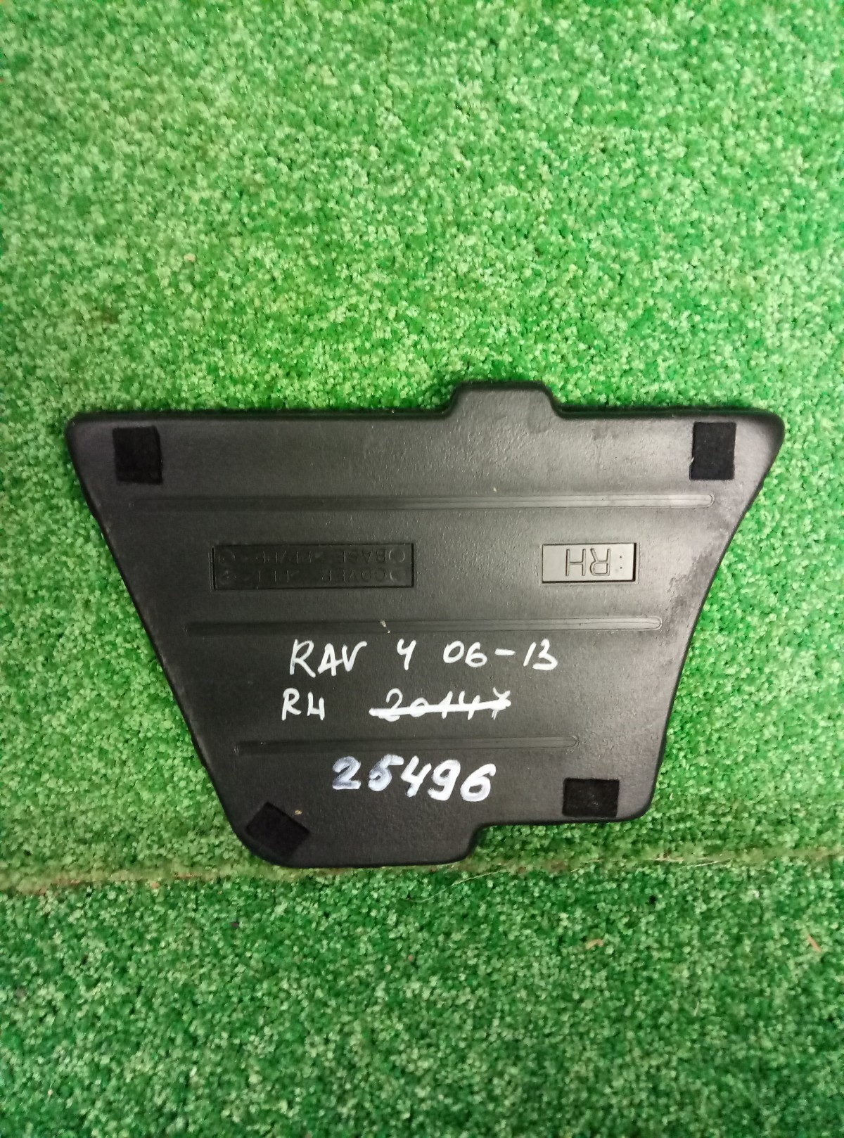 Обшивка багажника Toyota Rav 4 06-13 на Toyota RAV 4 (XA30)