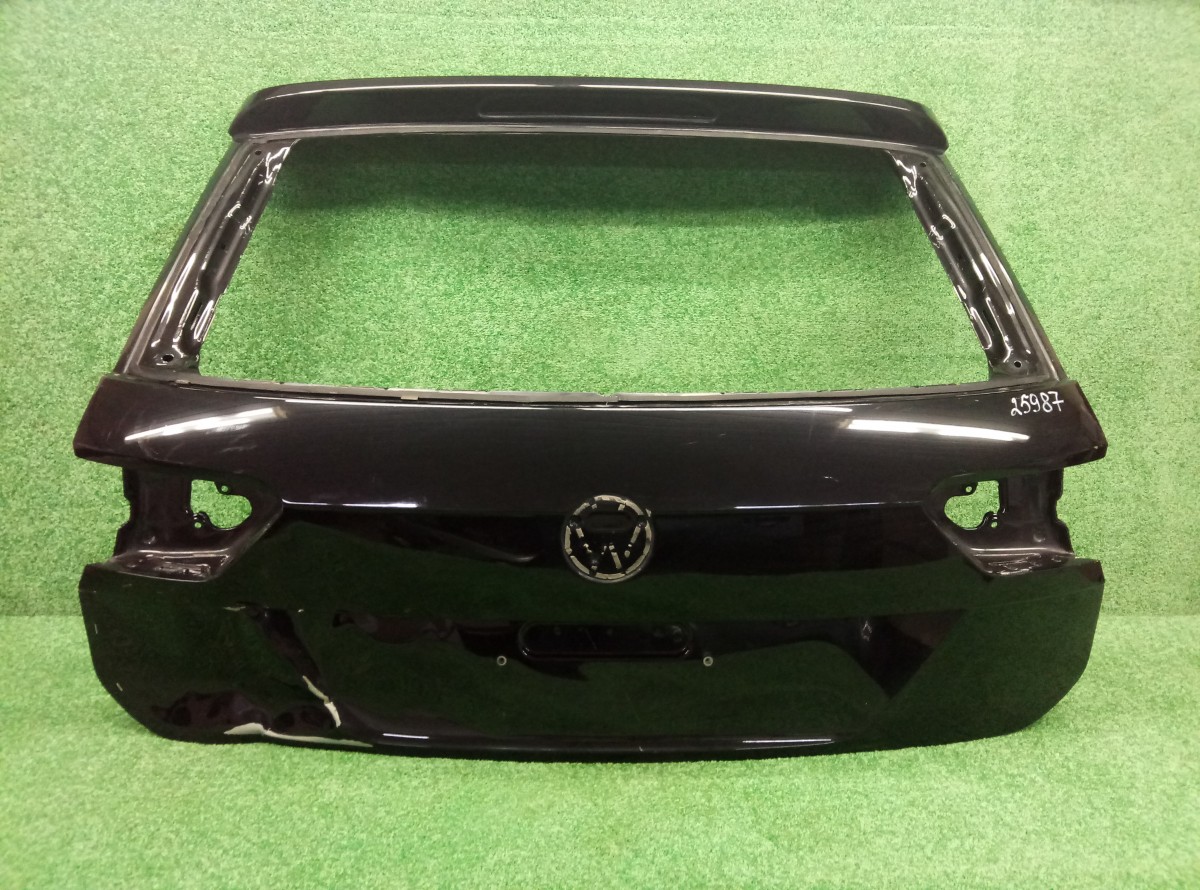 Крышка багажника на Volkswagen Tiguan 