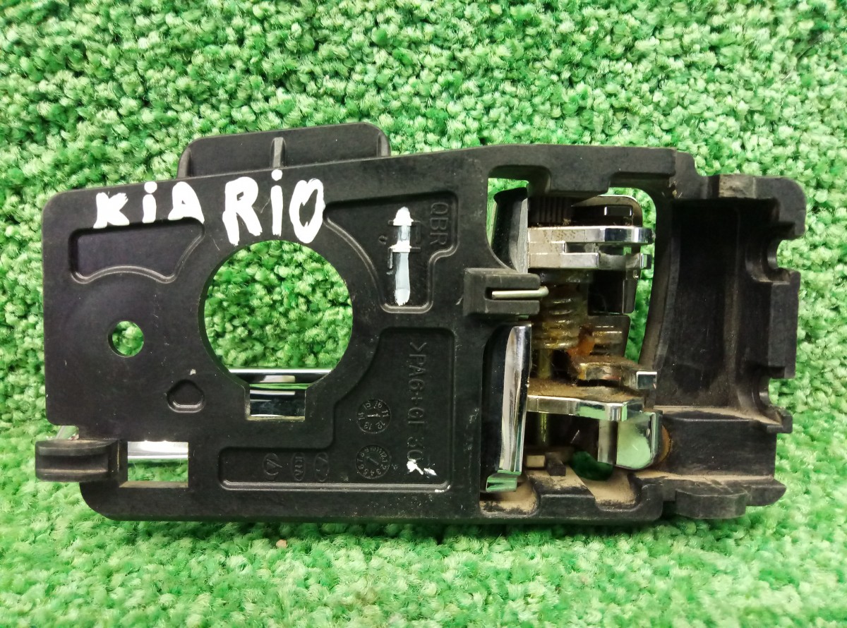 Ручка внутренняя двери задней левая Kia RIO 2011-2017 Kia Rio 3 2015 836104Y000ASQ на Kia Rio 3