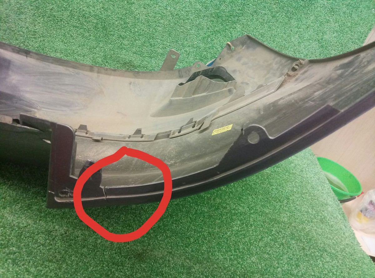 Бампер задний Renault Megane 3 2008-2014 850B20011R, 850220009R на Renault Megane 3