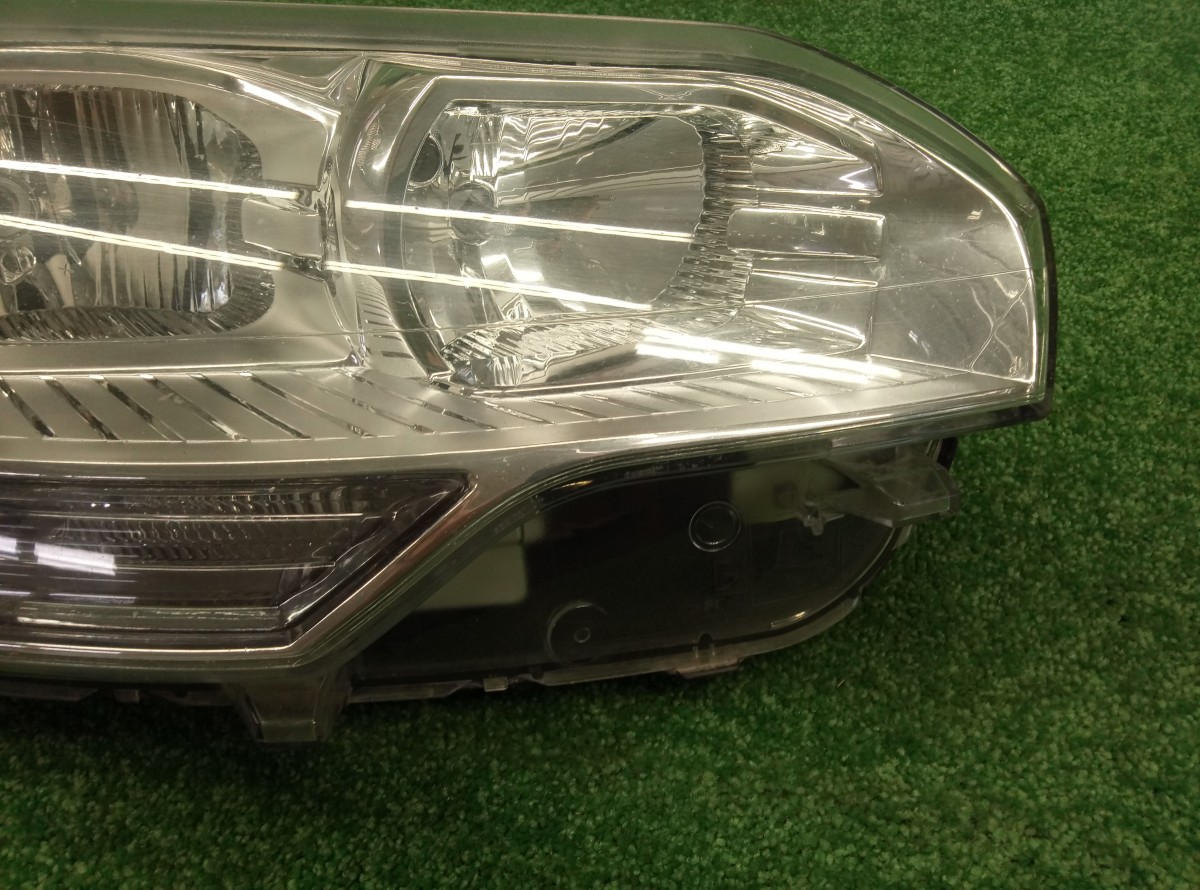 Фара правая Citroen C5 2 2008-н.в. 9672694080 на Citroen C5 2
