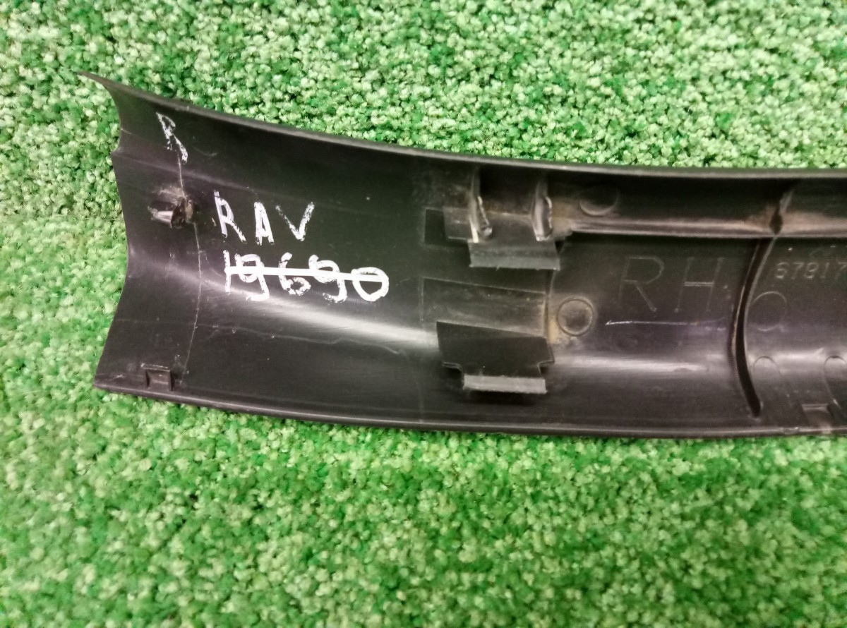 Накладка порога задняя правая (внутри) 6791742050 Toyota RAV4 XA30 на Toyota RAV 4 (XA30)