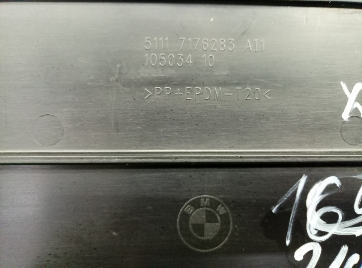 Накладка переднего бампера под номер BMW X6 E71 E72 2007-2014 51117176283 на BMW X5 E70
