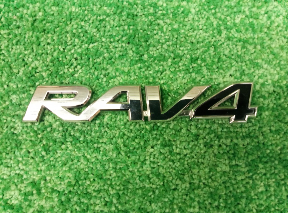 Эмблема, шильдик, надпись задняя Toyota RAV 4 2012-2018  на Toyota RAV 4  (CA40)