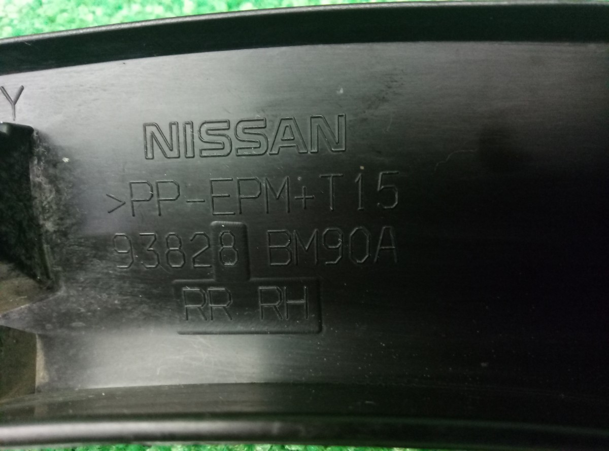 Накладка крыла заднего правого Nissan Qashqai J11 93828BM90A на Nissan Qashqai J11