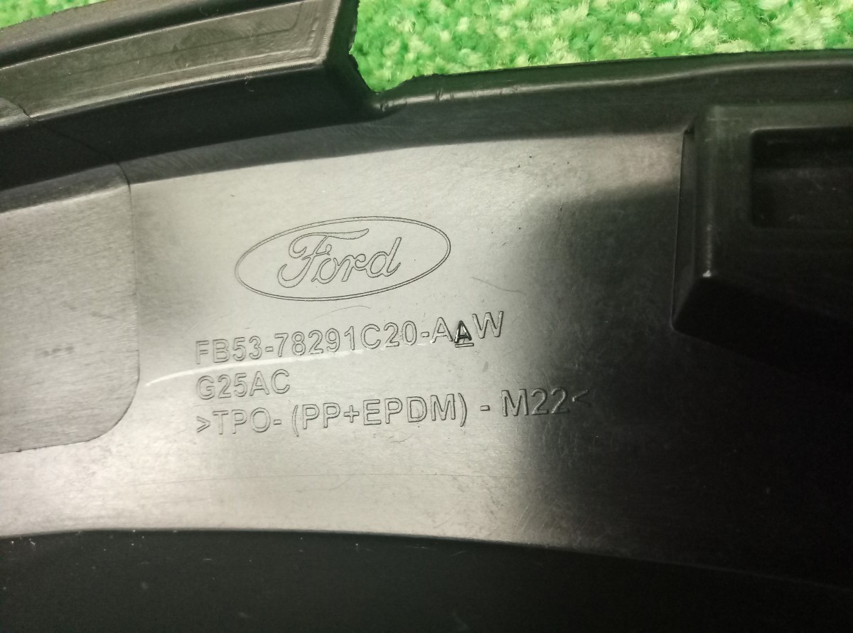 Накладка крыла заднего правого Ford Explorer 2015 FB5378291C20 на Ford Explorer V