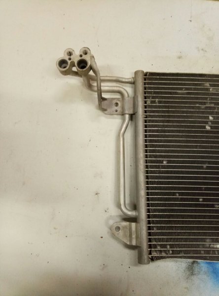 Радиатор кондиционера (конденсер) Skoda Fabia 1 (6Y) 1999-2004 на Skoda Fabia 1 (6Y)