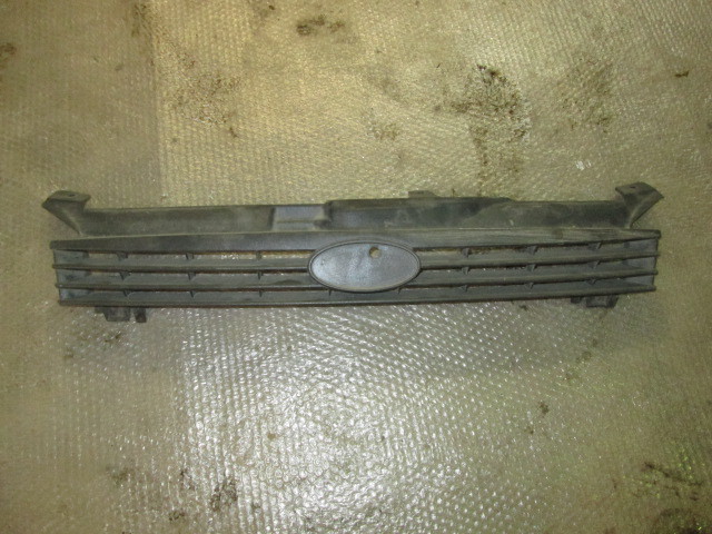 Решетка радиатора Lada Kalina 2000-н.в. на Lada Kalina
