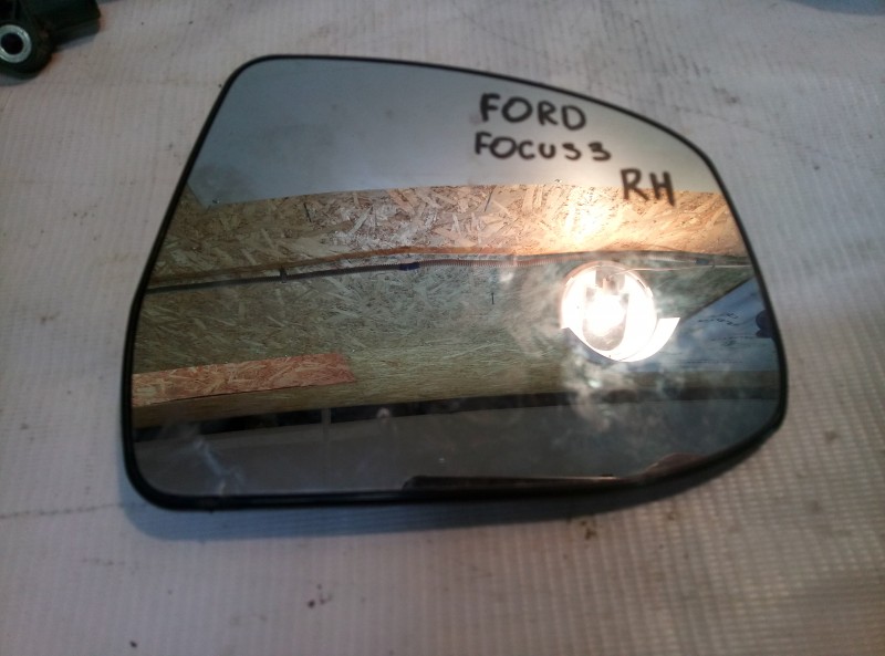 Зеркало правое электрическое Ford Focus 3 2011-2015(Зеркальный элемент) 212834380 на Ford Focus 3