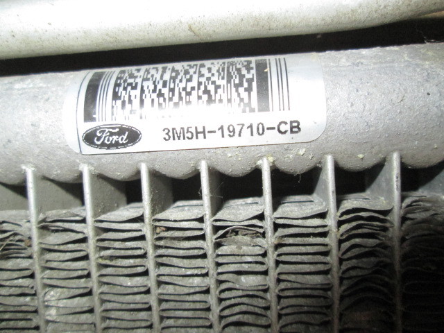 Радиатор кондиционера (конденсер) Ford C-MAX 1 2003-2007 на Ford C-MAX 1