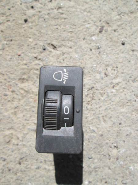 Кнопка корректора фар Nissan Tiida C11 2004-2012 на Nissan Tiida C11
