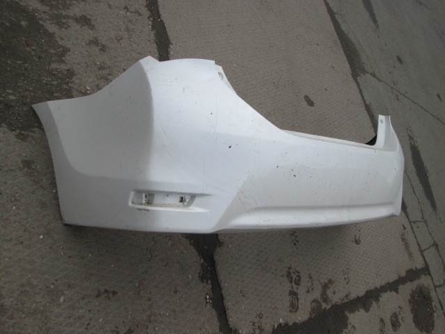 Бампер задний Toyota Corolla E160, E170 2013-н.в. на Toyota Corolla E160, E170