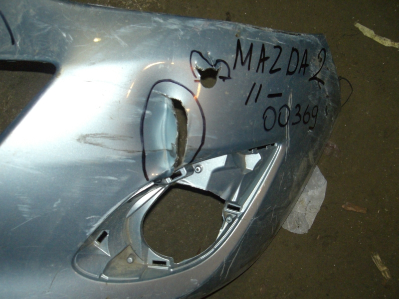 Бампер передний Mazda 2  на Mazda 2(DE)