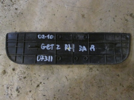 Накладка на порог задняя правая Hyundai Getz  2002-2012 на Hyundai Getz 
