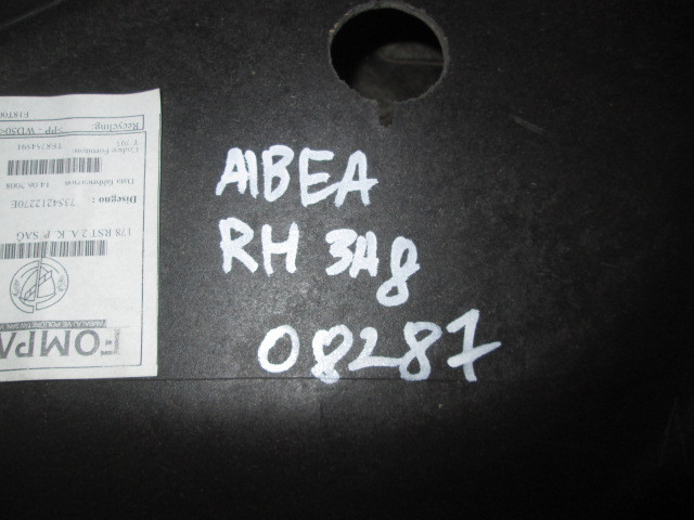 Обшивка двери задней правой Fiat Albea Рестайлинг 2004-2012 на Fiat AlbeaРестайлинг