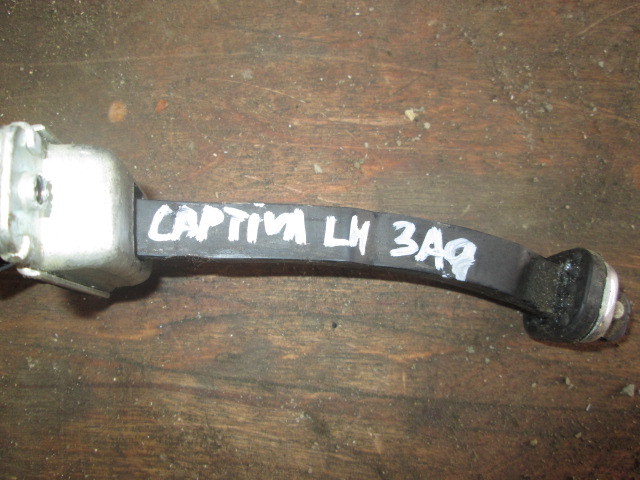 Ограничитель двери Chevrolet Captiva  2011-2013 на Chevrolet Captiva 