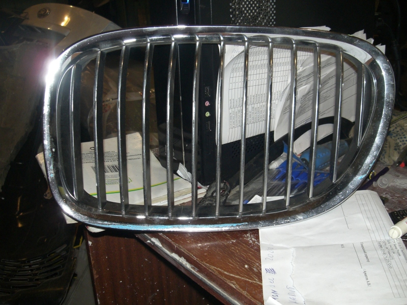 Решетка радиатора BMW 5-Series E60,E61 2002-2007 на BMW 5-Series E60,E61