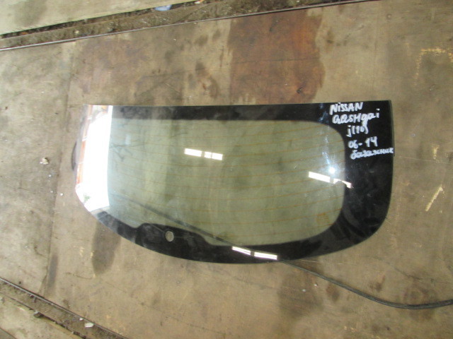 Стекло двери багажника Nissan Qashqai J10 2006-2010 на Nissan Qashqai J10