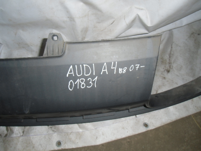 Накладка заднего бампера под номер Audi A4 (B8) 2007-2011 на Audi A4 (B8)