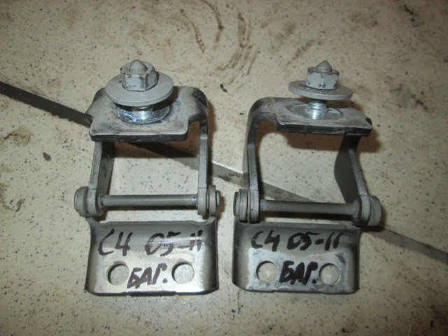 Петли багажника Citroen C4 I 2004-2014 (пара) на Citroen C4 I