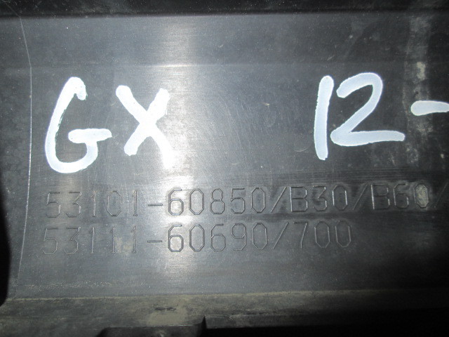 Решетка радиатора Lexus GX  Рестайлинг 2013-н.в. на Lexus GX  Рестайлинг