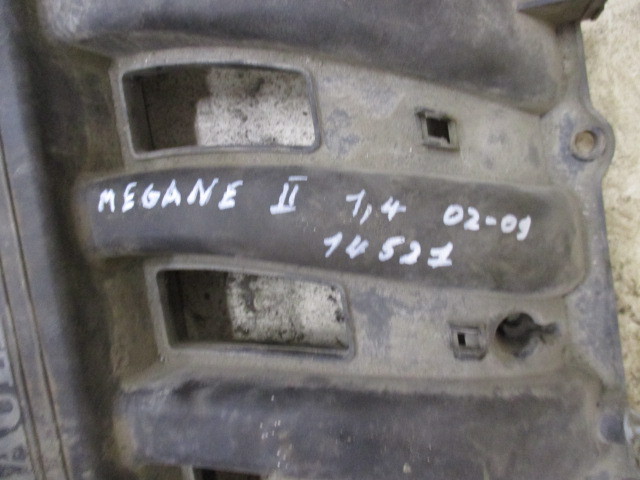Коллектор впускной Renault Megane 2 2002-2006 на Renault Megane 2