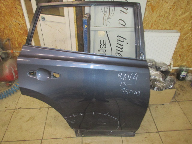 Дверь задняя правая Toyota RAV 4  (CA40) 2012-2015 на Toyota RAV 4  (CA40)