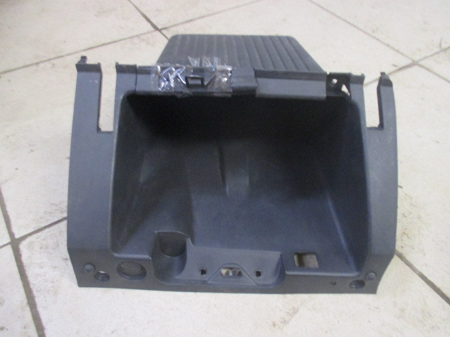 Бардачок Ford Focus 2 2005-2008 на Ford Focus 2